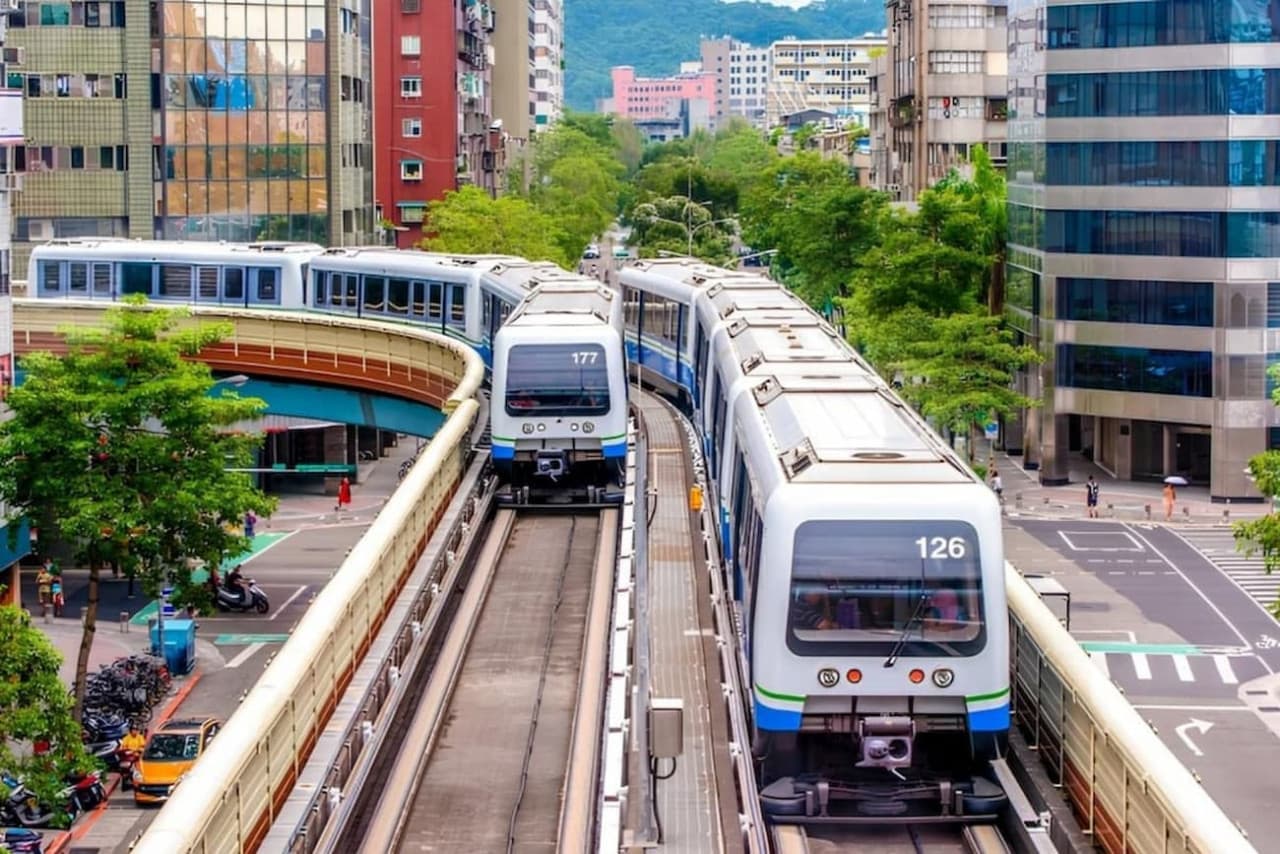 Taiwan PASS: High Speed Rail + MRT + Taiwan Tourist Shuttle - image 2
